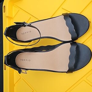 Black Sandal Pump 13w